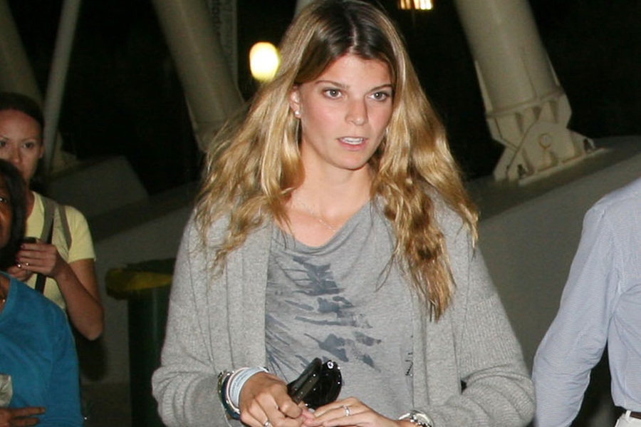 Σπάνια εμφάνιση για την Αθηνά Ωνάση – Δείτε τη πιο λαμπερή και χαμογελαστή από ποτέ