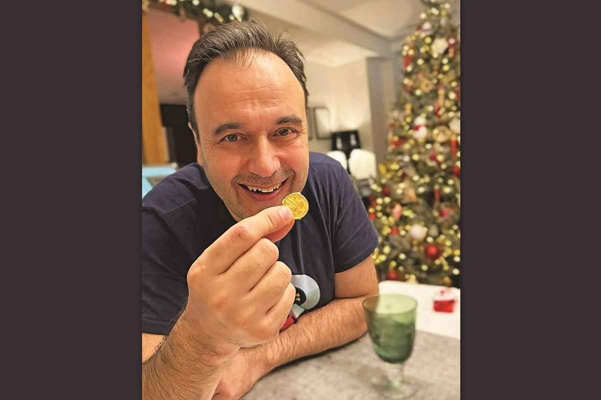 Το φλουρί στον Δημήτρη Παπαστεργίου