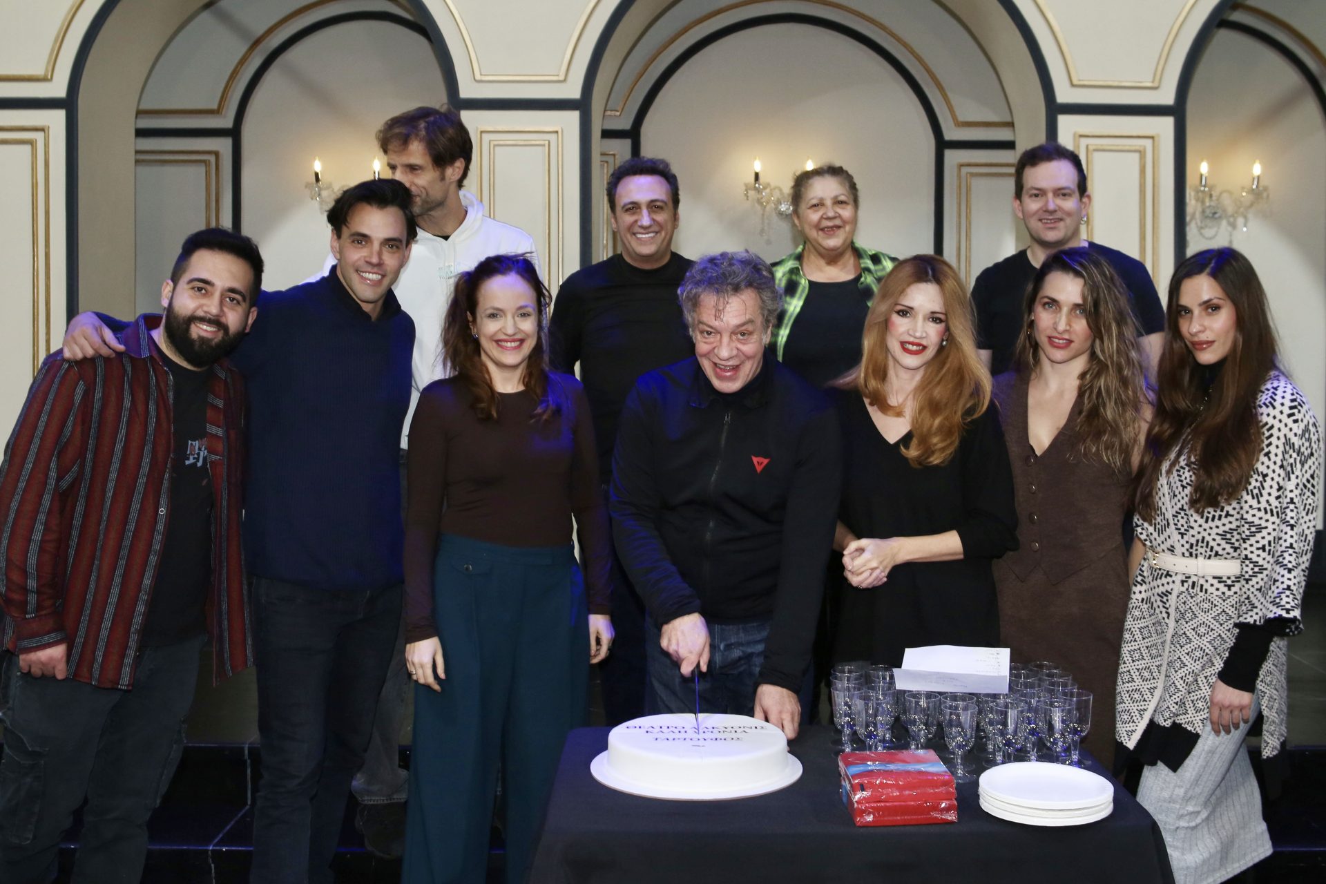 Ο «Ταρτούφος» έκοψε την πρωτοχρονιάτικη πίτα του