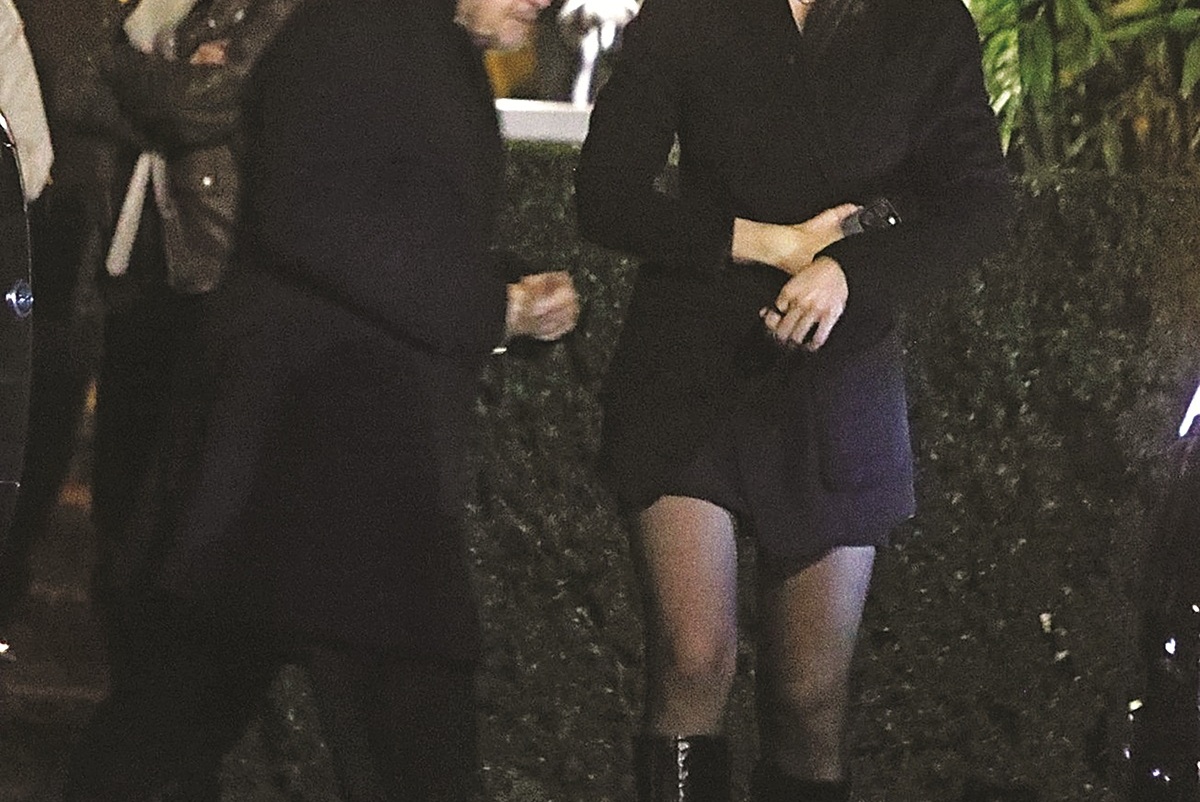 Πρωταγωνιστής σε έξοδο με την 35χρονη πρώην σύντροφό του που τον άφησε για παρουσιαστή