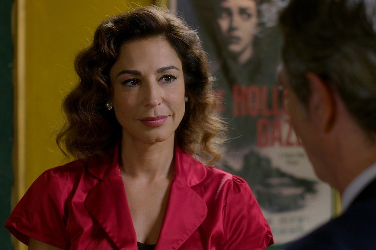 Άγιος Έρωτας: Η Χριστίνα αποφυλακίζεται και γίνεται η νέα ιδιοκτήτρια του πορνείου!