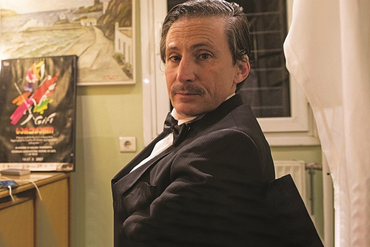 Δημήτρης Τάρλοου: Στη «Μεγάλη χίμαιρα» ο εγγονός του Καραγάτση