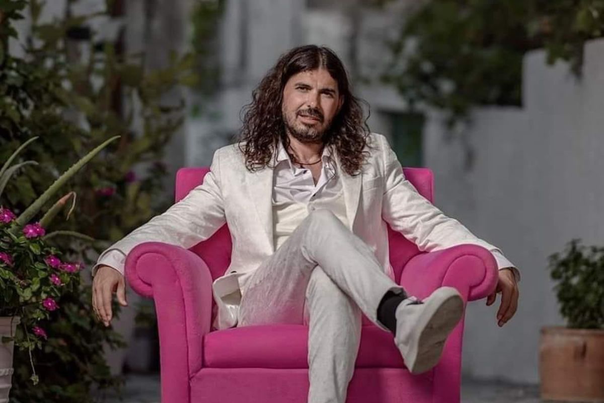 Ερωτόκριτος: Έκανε τον πόνο του όμορφο κοστούμι!