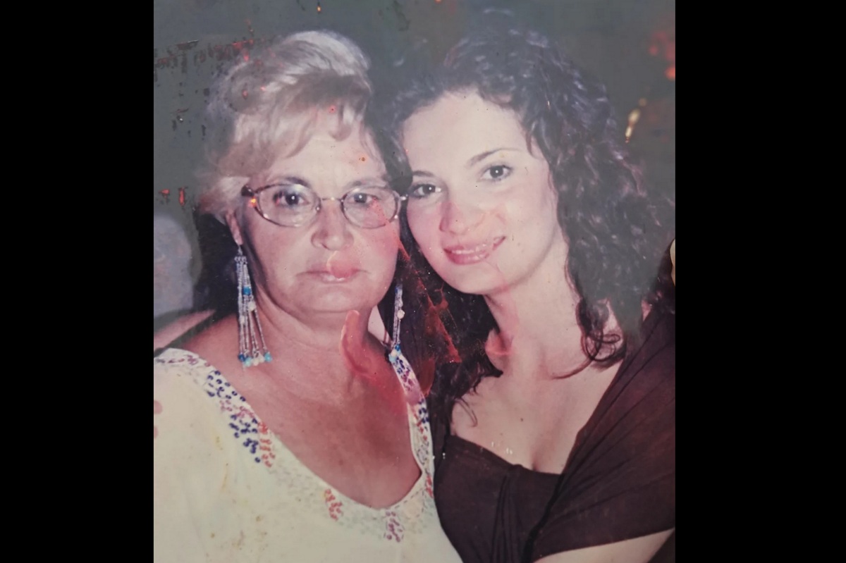 Φιλίτσα Καλογεράκου: «Σήμερα δώσαμε το τελευταίο φιλί στη δική μου μάνα»