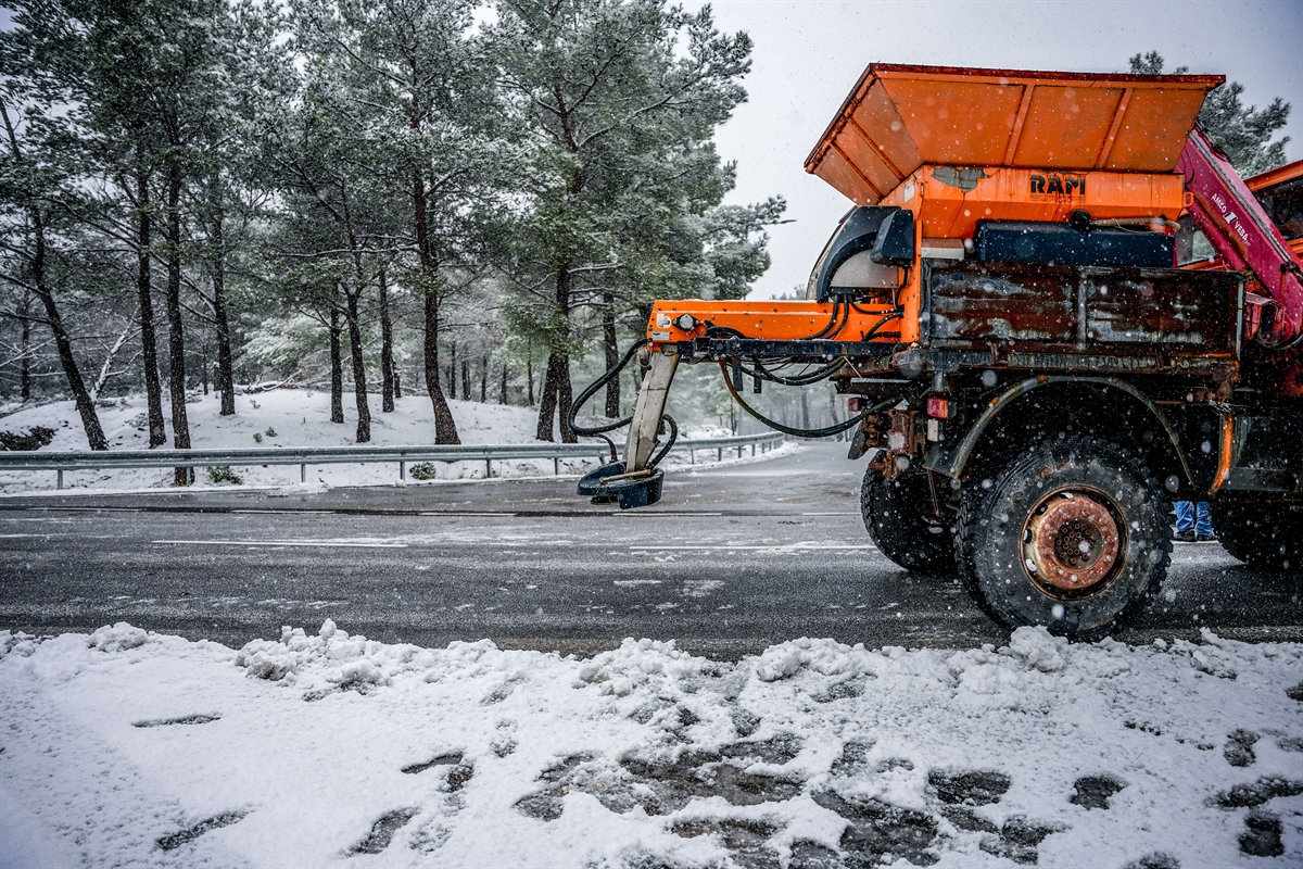 Σημαντική πτώση θερμοκρασίας - Επιδείνωση από το βράδυ με χιόνια, βροχές και μποφόρ