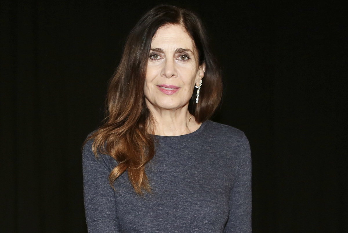 Η Κατερίνα Διδασκάλου ποζάρει με τις κούκλες κόρες τους