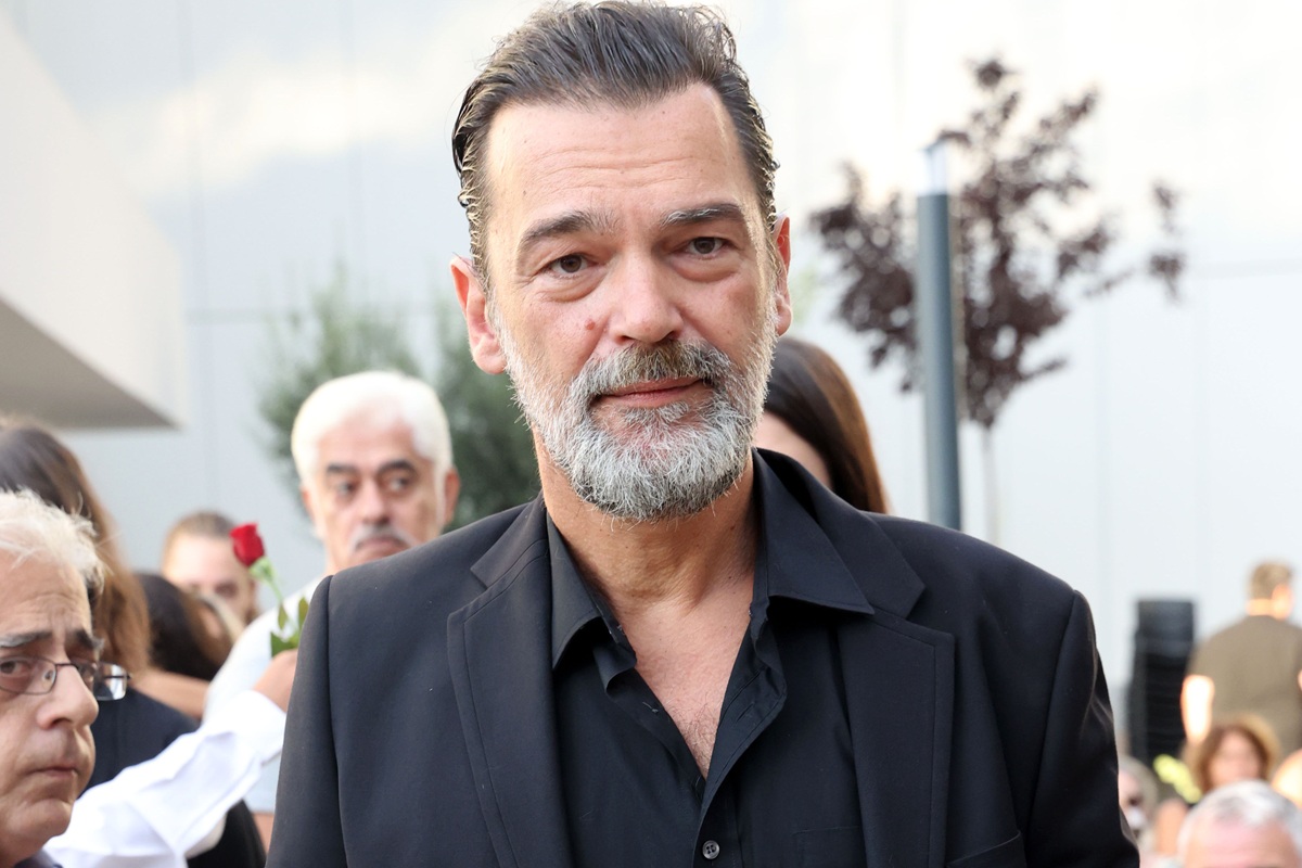 Κωνσταντίνος Καζάκος: «Δεν το πήρα καλά όταν έμαθα ότι ο πατέρας μου θα ξαναπαντρευτεί»