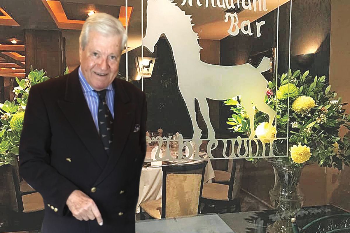 «Έφυγε» ο πατέρας της… Γαλλικής Επανάστασης στο Κολωνάκι!