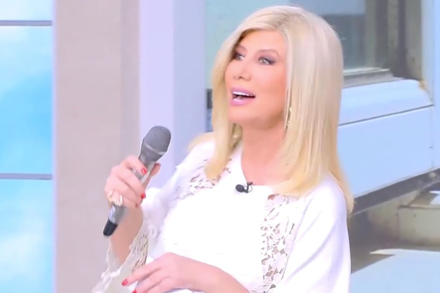 Νέα καριέρα για την Κουτσελίνη; Τραγούδησε on air δικό της κομμάτι