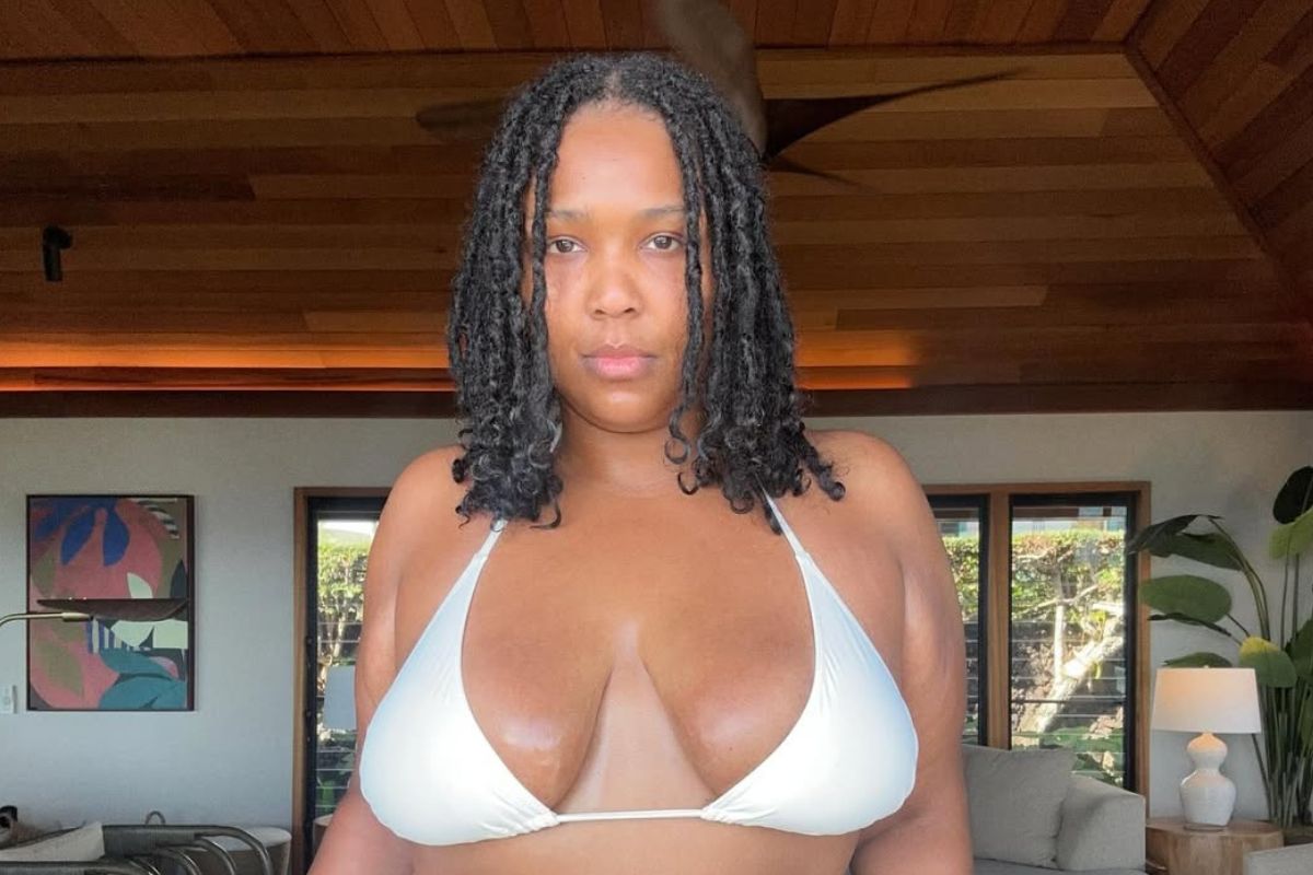 Η Lizzo δείχνει την απώλεια 27 κιλών και απαντά στα σχόλια για το σώμα της