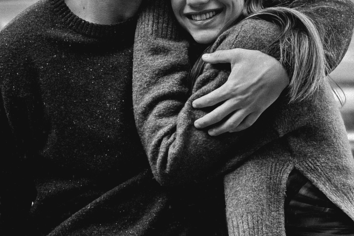 Τρελά ερωτευμένο το ζευγάρι Ελλήνων ηθοποιών – Ο έρωτας γεννήθηκε στο πλατό και κρατάει δυνατά!