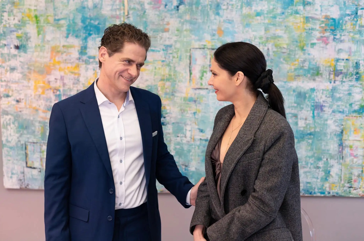 «Μια νύχτα μόνο»: Η Αρετή και Οδυσσέας ανακοινώνουν στον Πετράκη ότι θα παντρευτούν