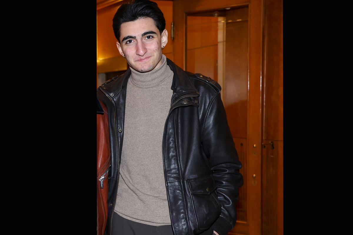 Σας θυμίζει κάποιον; Είναι ολόιδιος ο πατέρας του και πετυχημένος πρωταγωνιστής της χώρας μας