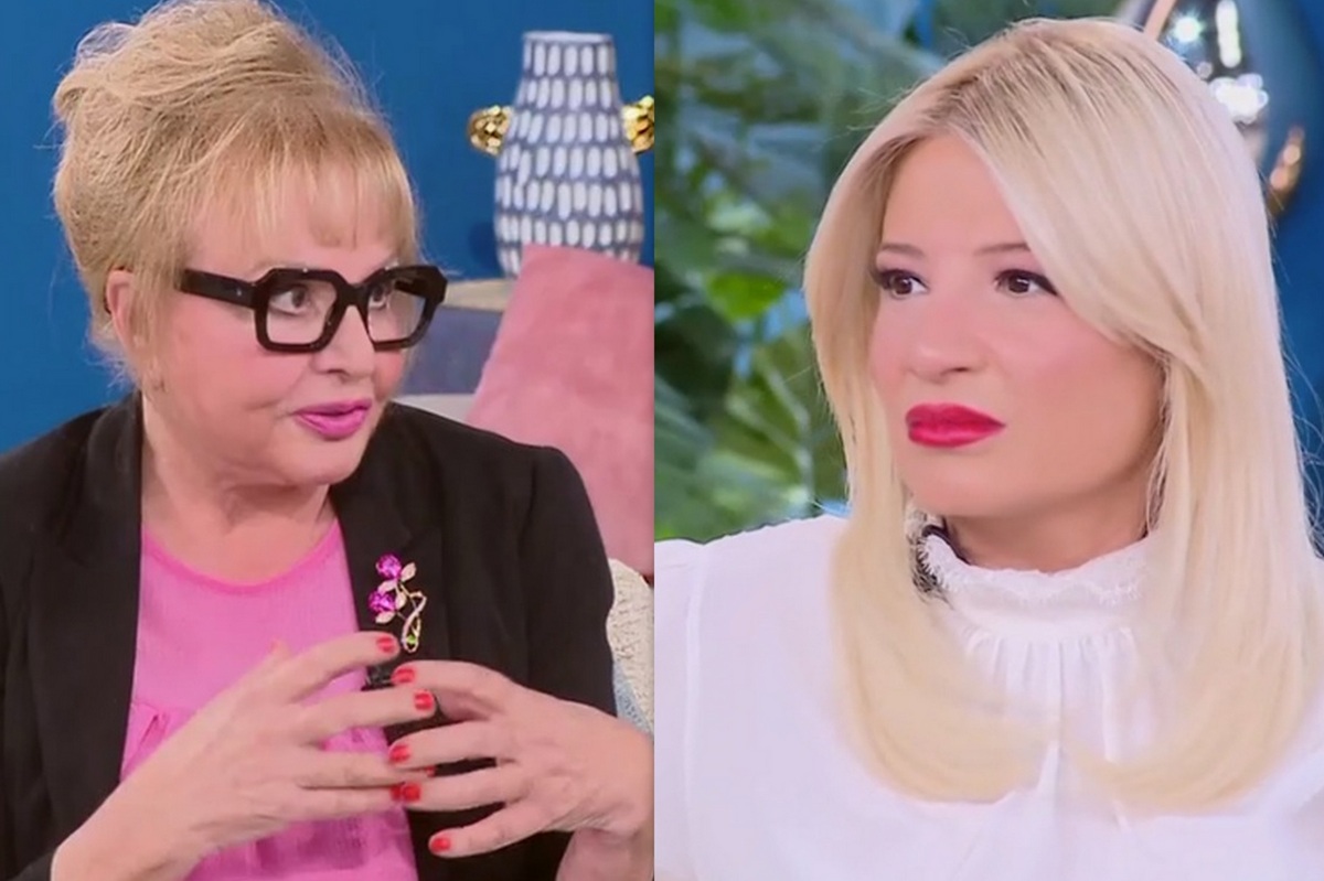 Η ενόχληση της Βίκυς Παγιατάκη: «Δεν είναι φίλη μου η Ζήνα Κουτσελίνη» - Αμήχανη η Φαίη Σκορδά