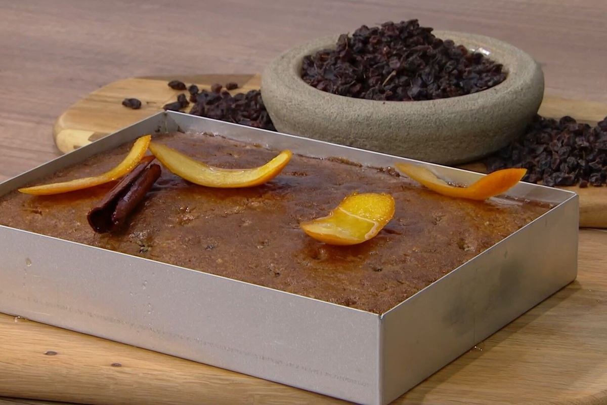 Σταφιδοκαρυδόπιτα με σταφίδες Ζακύνθου