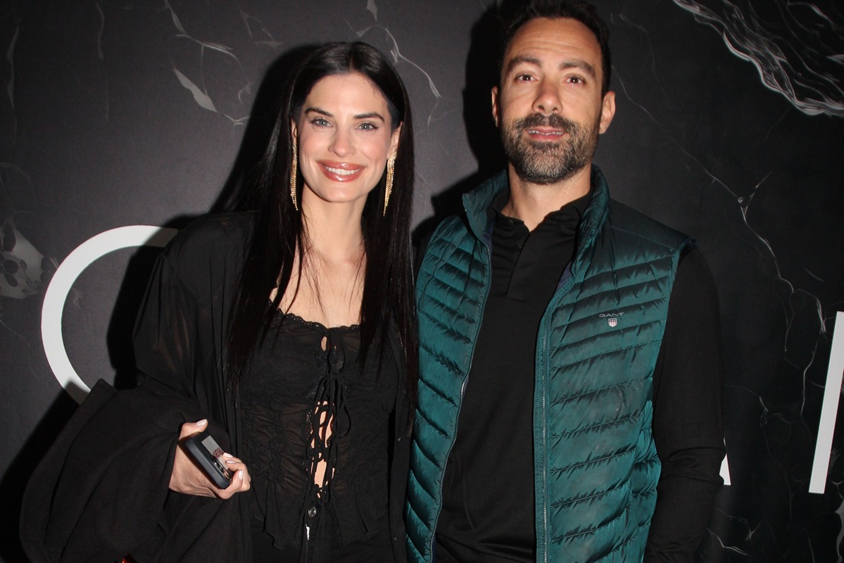 Έξοδος για το λαμπερό ζευγάρι!