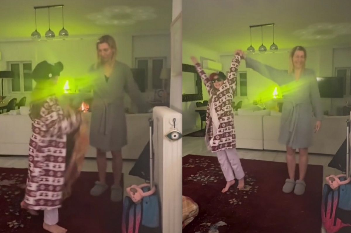 Δείτε τη Ζέτα Δούκα να ανεβάζει παράσταση με την κόρη της στο σαλόνι του σπιτιού τους