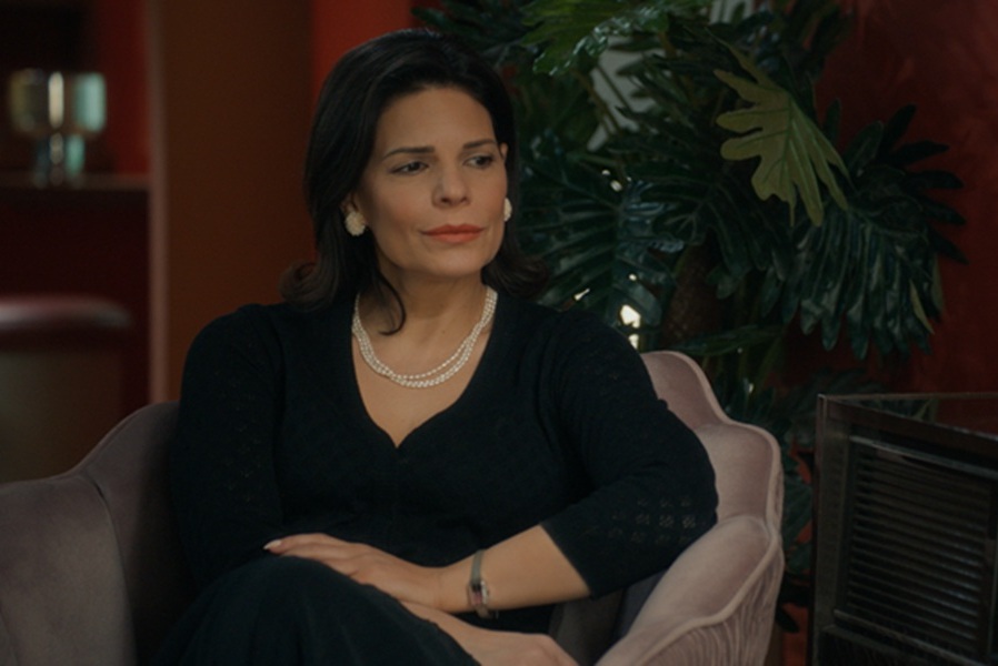 «Porto Leone»:  Η Ασημίνα αποκαλύπτει στην Αλεξάνδρα την εγκυμοσύνη της Λένας