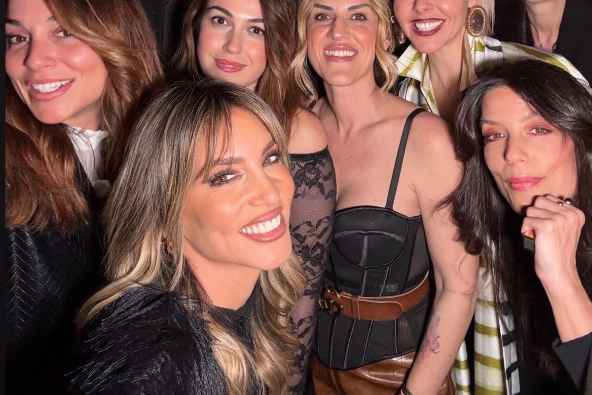 Μιλάνο: Η Οικονομάκου μάζεψε επώνυμη γυναικοπαρέα και ο Τσερέλα τις σέρβιρε!