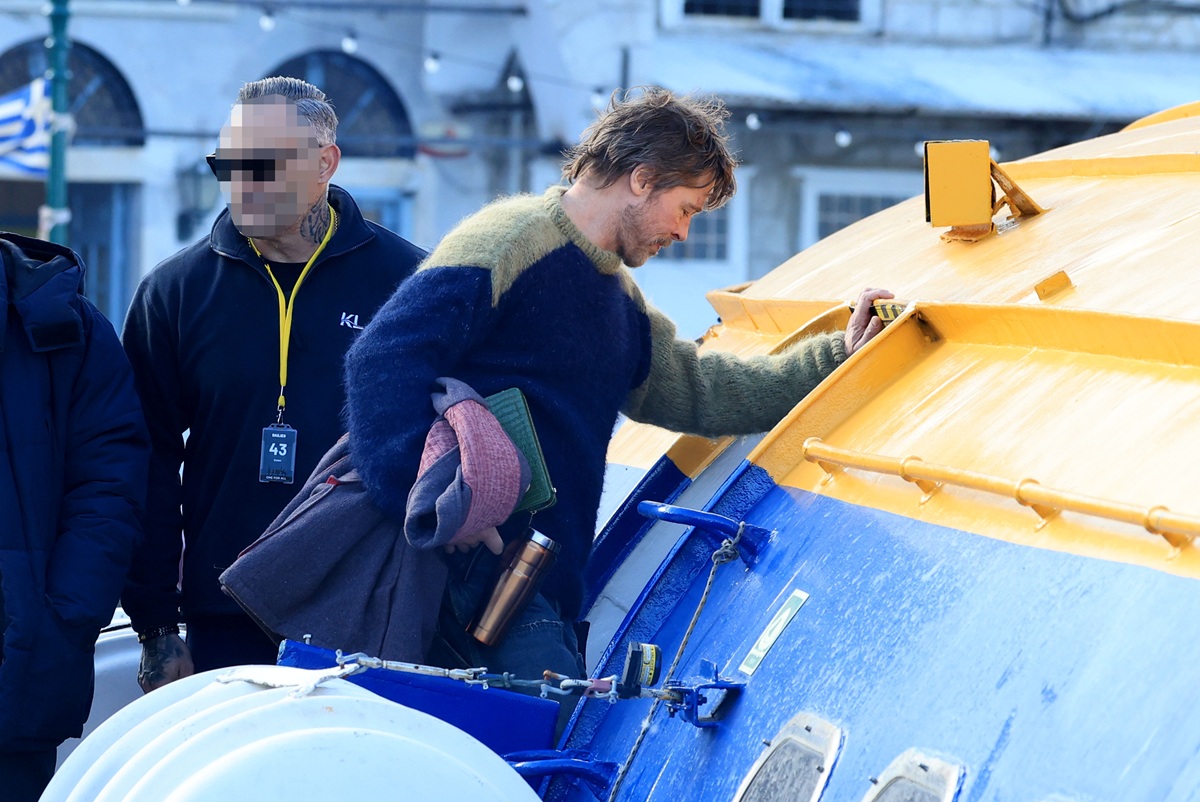 Ο Μπραντ Πιτ κάνει γυρίσματα στο λιμάνι της Ύδρας