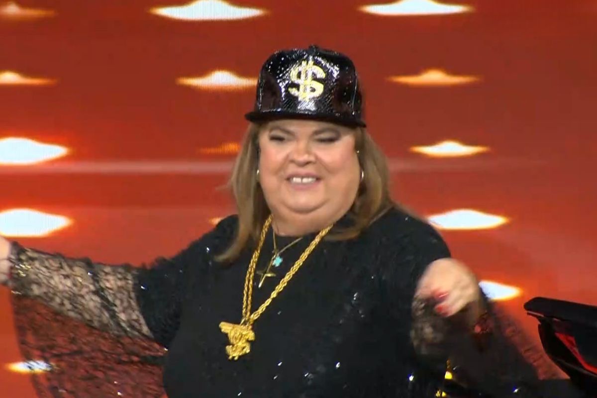 J2US: Πρεμιέρα με «Bam» από Έφη Θώδη, «καυτή» Καραβοκύρη-Τσαγκρινού και Fancy James στα επόμενα live!