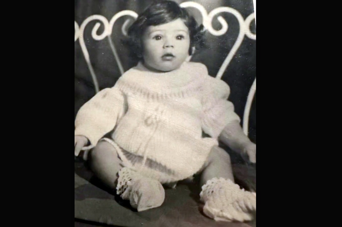 Ελληνίδα ηθοποιός ανήμερα των γενεθλίων της πόσταρε παιδική της φωτογραφία