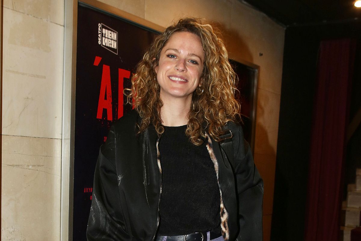 Έλλη Τρίγγου: «Κάθε θηλυκότητα έχει υπάρξει θύμα της τοξικής αρρενωπότητας»