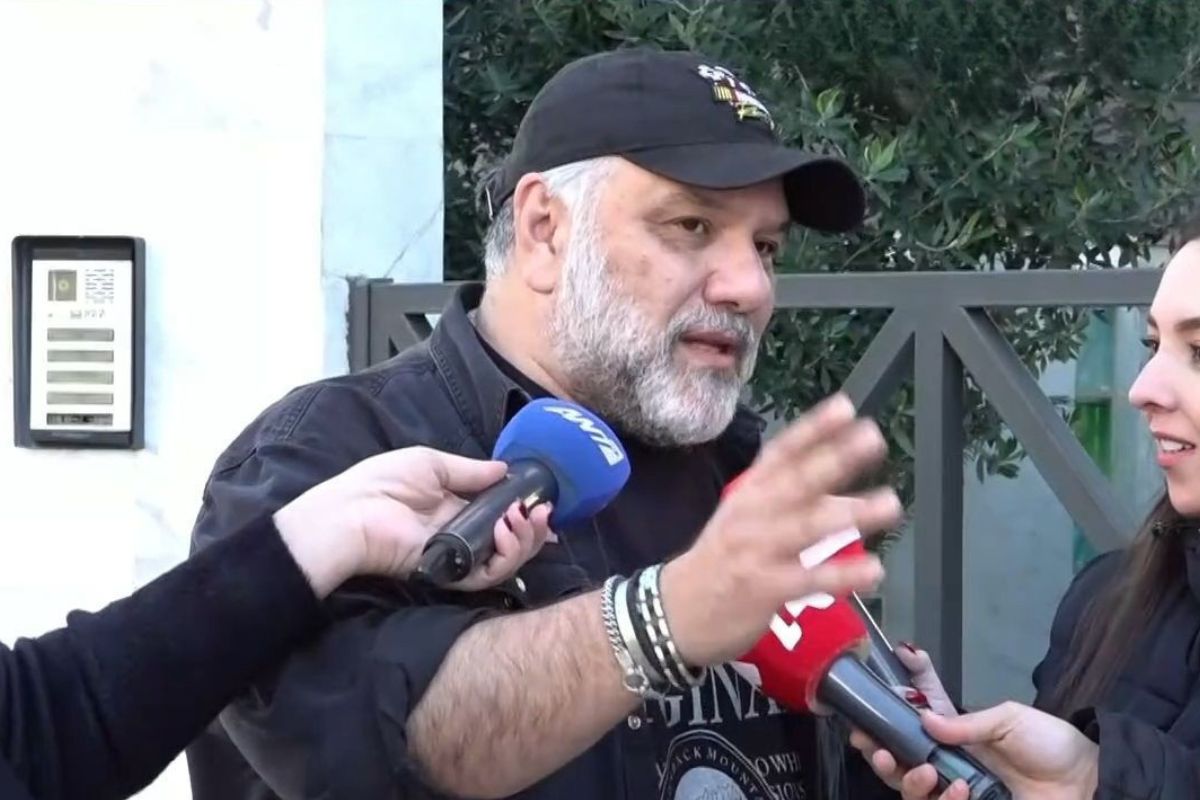 Ξέσπασε ο Γρηγόρης Αρναούτογλου: «Δεν ντρέπεστε βρε αλήτες;»