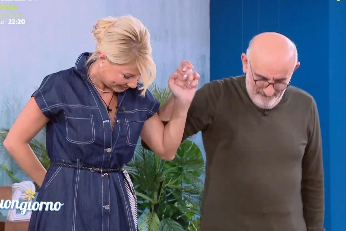 Η Φαίη Σκορδά χόρεψε ποντιακά με τον Τάκη Βαμβακίδη