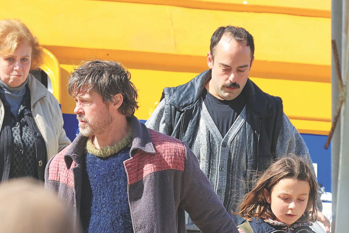 Η Espresso έφερε... γούρι στον Υδραίο κομπάρσο του Μπραντ Πιτ