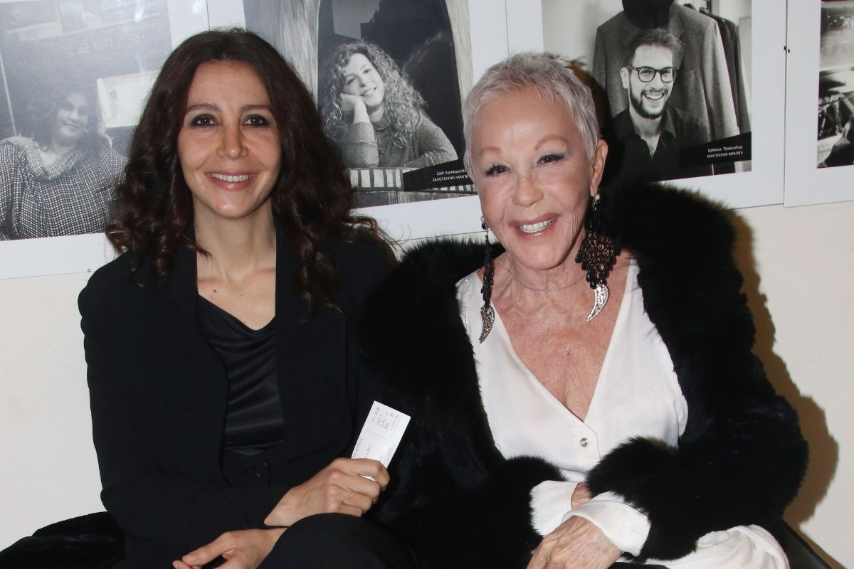 Μαρία Ελένη Λυκουρέζου για τη μητέρα της, Ζωή Λάσκαρη: «Και στο σπίτι ήταν περιποιημένη αλλά όχι στημένη»
