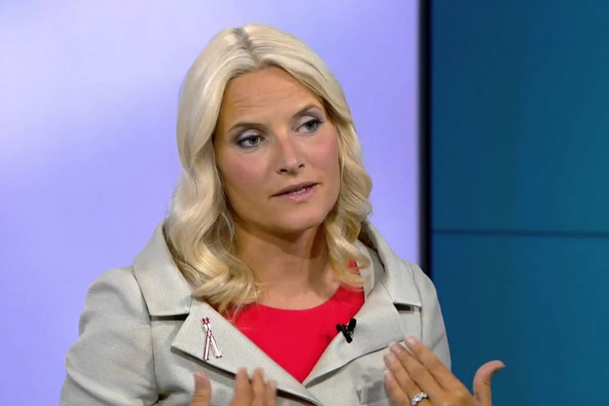 Μέτε-Μάριτ: Η πριγκίπισσα-διάδοχος της Νορβηγίας ζητά ξανά συγγνώμη για τη σχέση της με τον Έπστιν