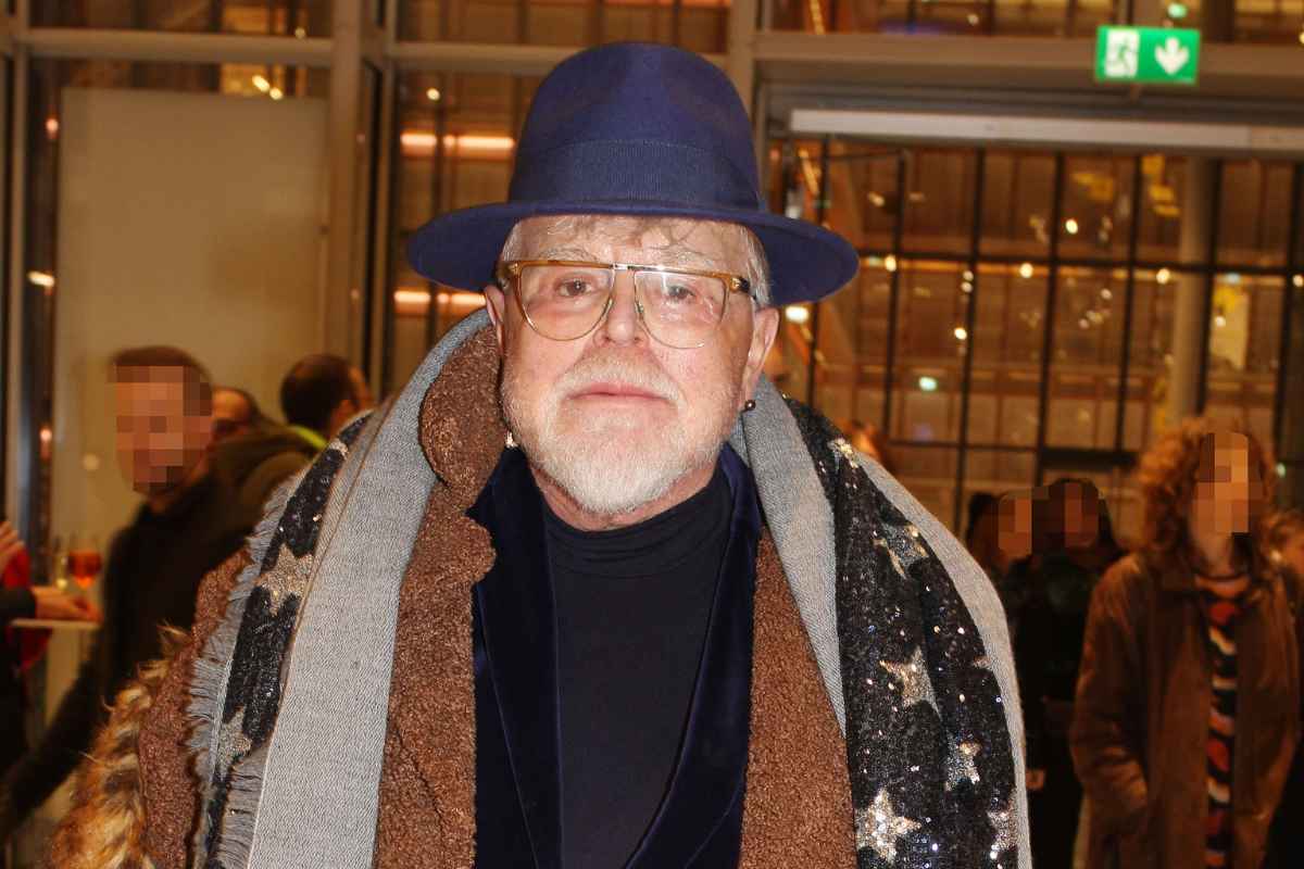 Νίκος Αποστολόπουλος για J2US: «Η Ελλάδα έτσι κι αλλιώς είναι για τα πανηγύρια»