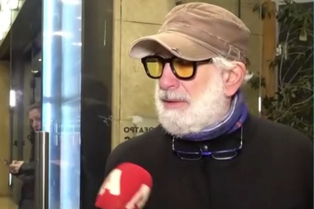 Πέτρος Φιλιππίδης: Εμφάνιση στο θέατρο για την παράσταση του γιου του - «Ήρθα να τον καμαρώσω»