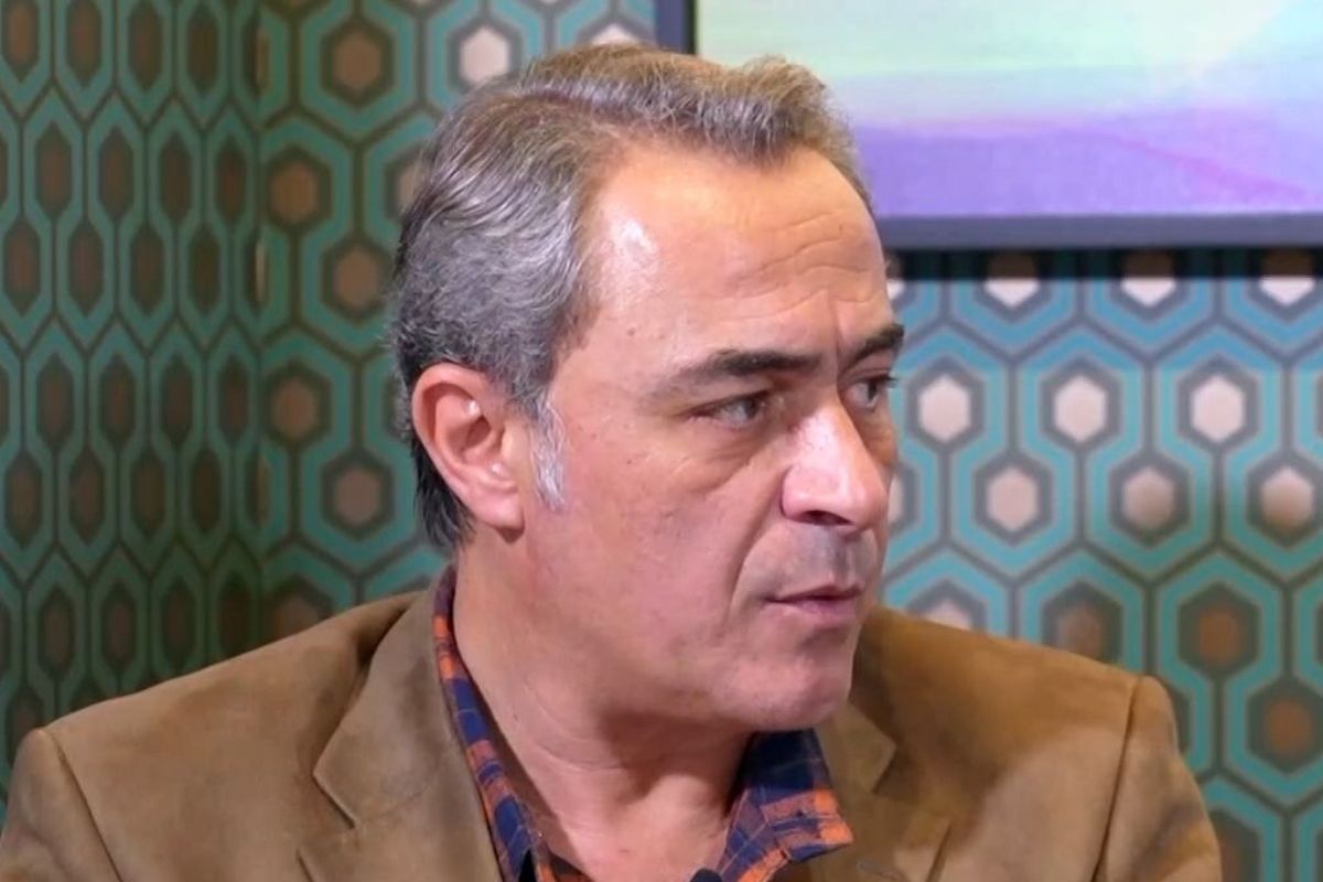 Θανάσης Κουρλαμπάς: «Έχω υπάρξει άδικος στη δουλειά, έχω μετανιώσει για πολλά πράγματα»