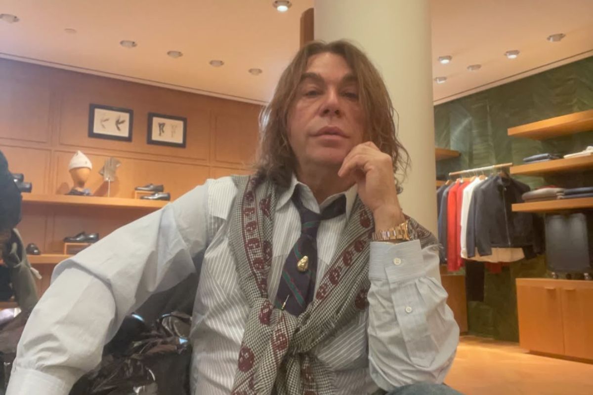 Τρύφωνας Σαμαράς για J2US: «Στα backstage με πασίγνωστη influencer, θα δείτε απίστευτα πρόσωπα»