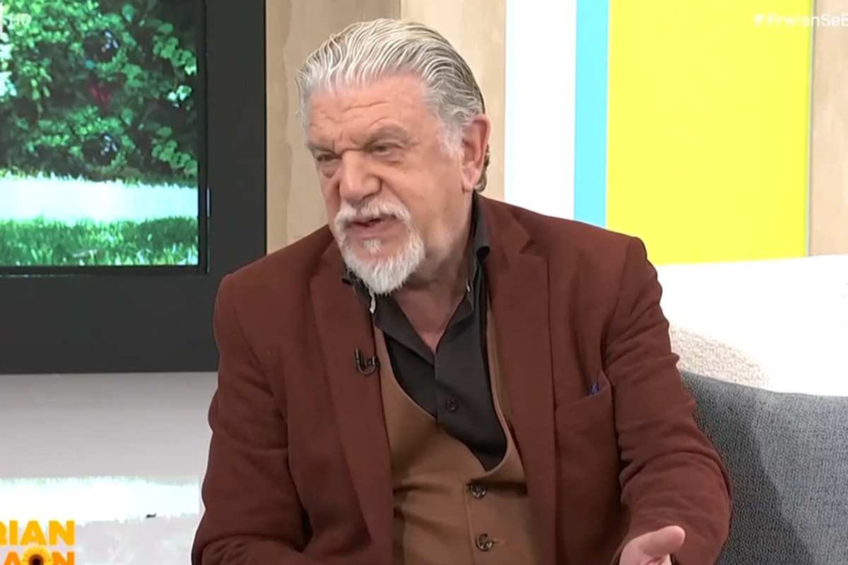 Γιάννης Βούρος: «Έλεγα στις καθαρίστριες “από 3η τρίτη σειρά και μετά μην καθαρίζετε καθίσματα, δεν πατάει άνθρωπος”»