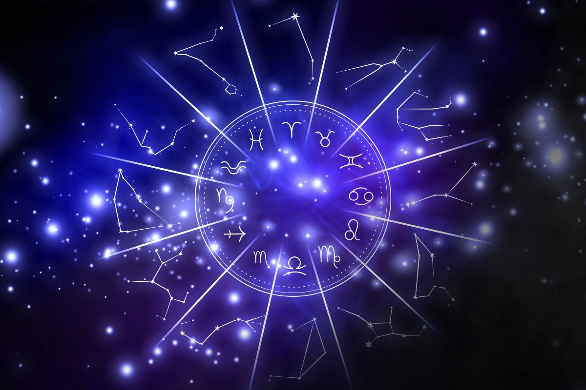 Ζώδια: Κρατήστε τα προσχήματα για να μη μαθευτούν οι κινήσεις σας