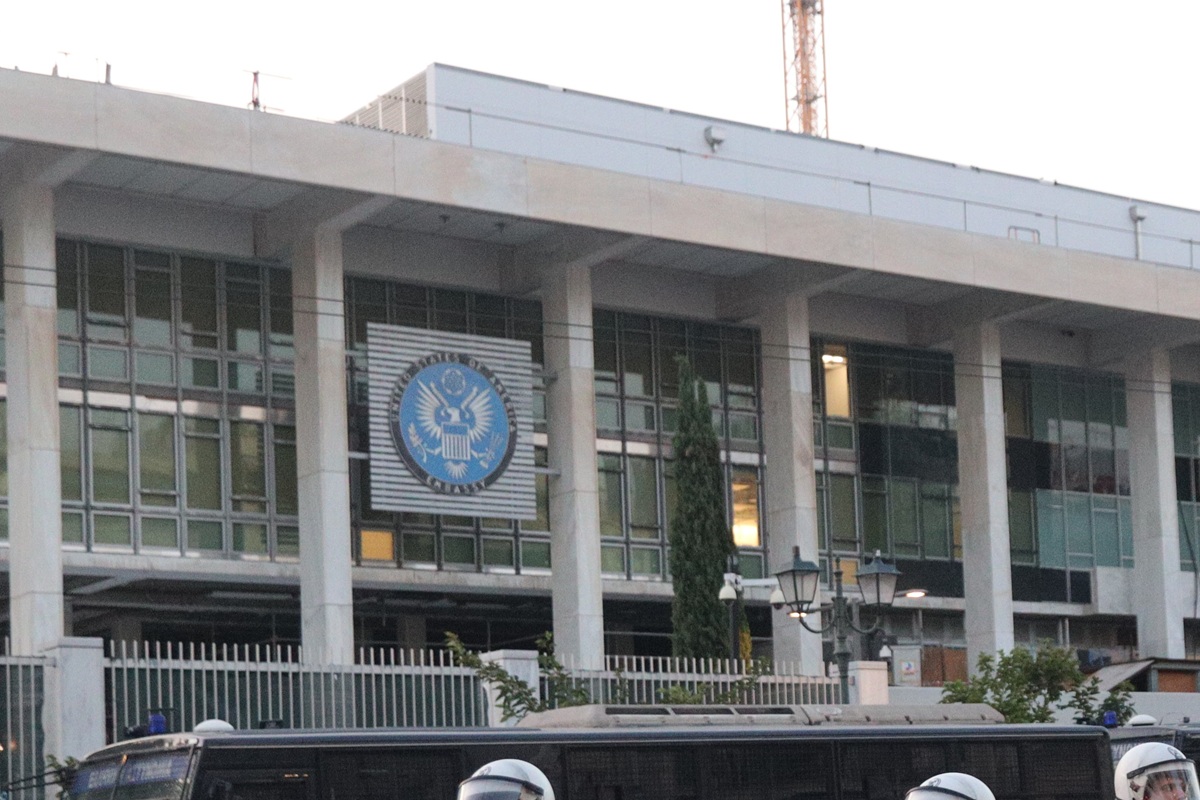 Συναγερμός στην Πρεσβεία των ΗΠΑ: Καλεί τους Αμερικανούς να μην προσέρχονται