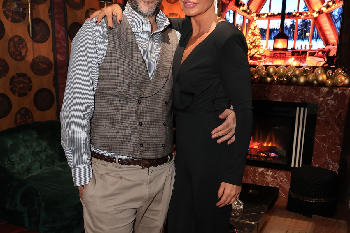 Τρελά ερωτευμένο ζευγάρι της ελληνικής σόουμπιζ - Γιόρτασε την πέμπτη επέτειό του