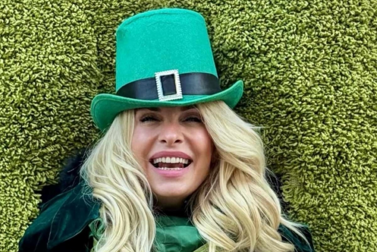 Από την Ιρλανδία με αγάπη η Ελένη Μενεγάκη