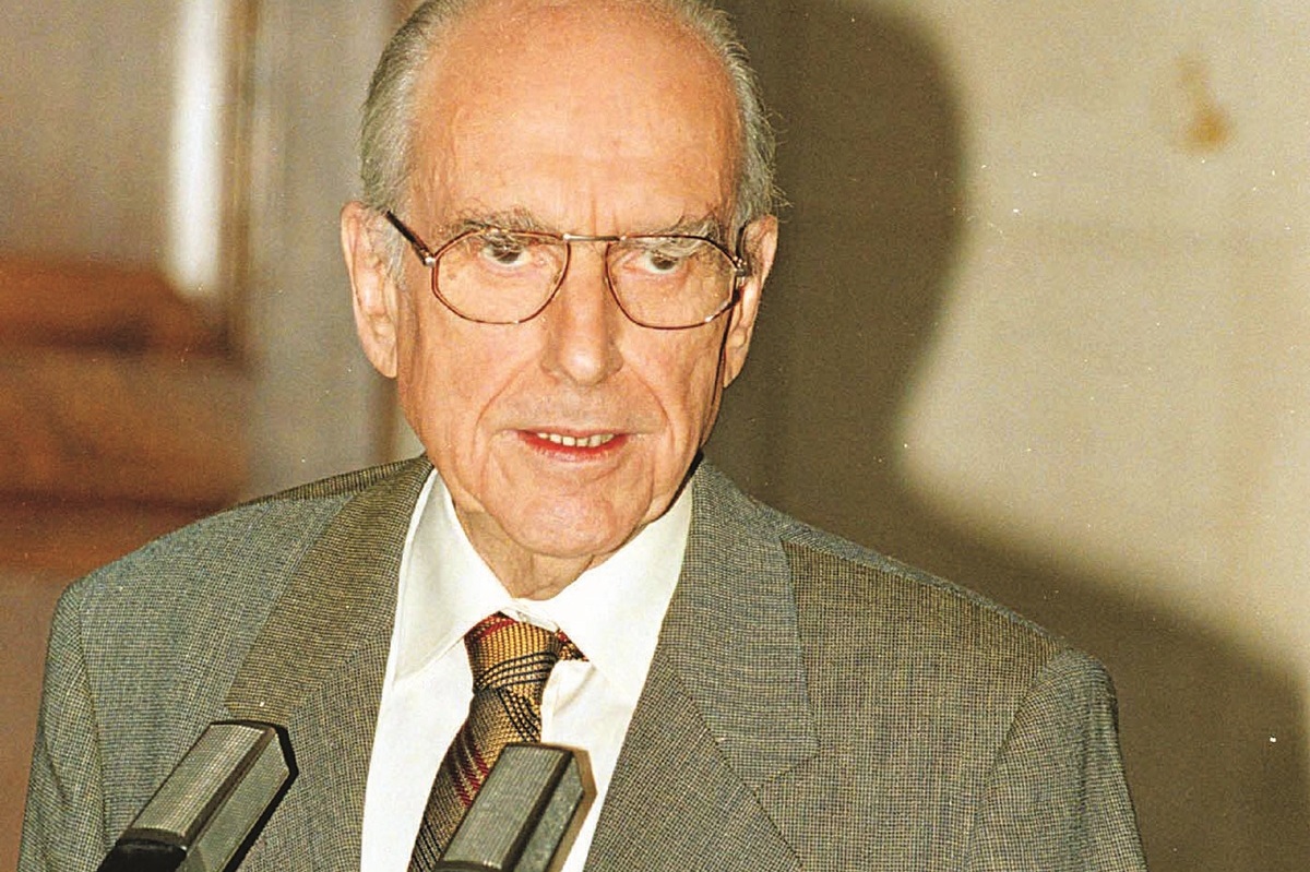 Ψαγμένος συλλέκτης ρολογιών ο Ανδρέας Παπανδρέου