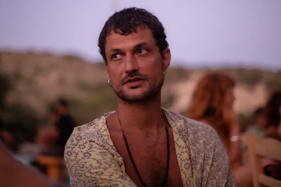 Αγνώριστος! Κι όμως παίζει σε πετυχημένη σειρά του ALPHA