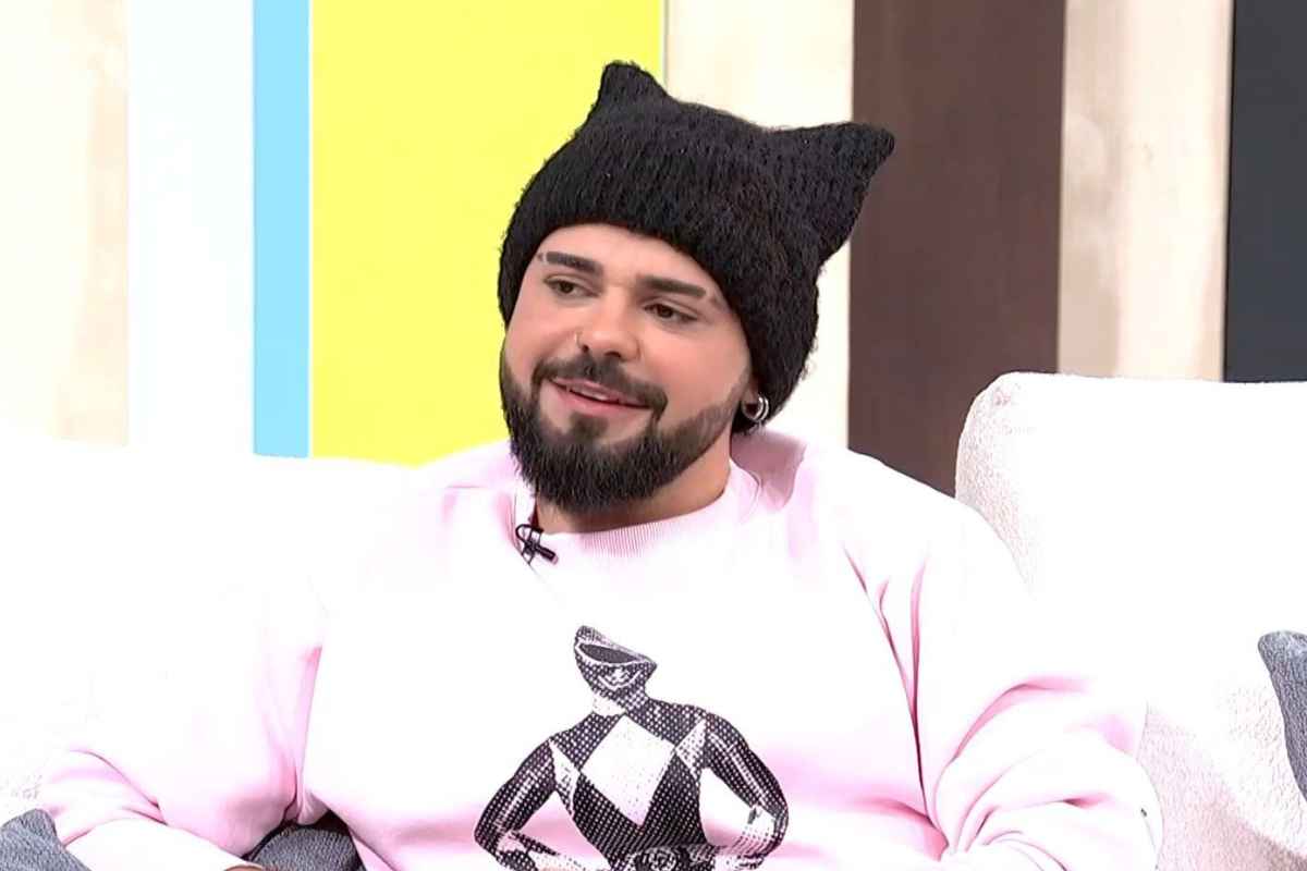 Χαμός με τον Ακύλα: «Δεν μπορώ να πάω σούπερ μάρκετ» - Η μαμά... celebrity