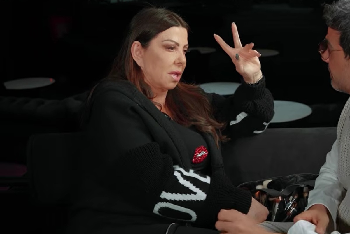 Συγκλονίζει η Άντζελα Δημητρίου μιλώντας για τον γιο της: «Είναι δύσκολο να του πεις “εγώ είμαι η μάνα σου”»