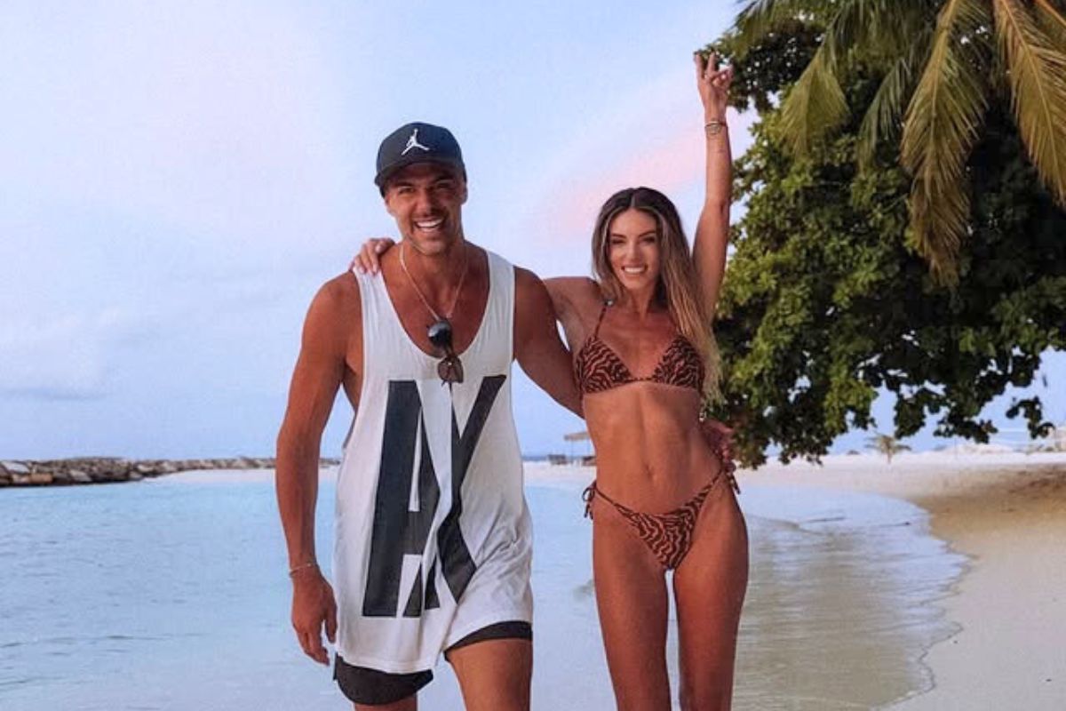 Οικονομάκου – Τσερέλα: Το βίντεο που έστειλαν στους καλεσμένους για τον γάμο τους στην Πάρο