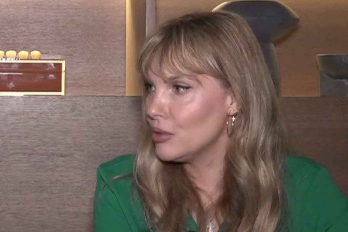 Χριστίνα Αλούπη: «Έπρεπε να προσέχω τι φοράω, δεν μπορούσα να βγω με τις φίλες μου»