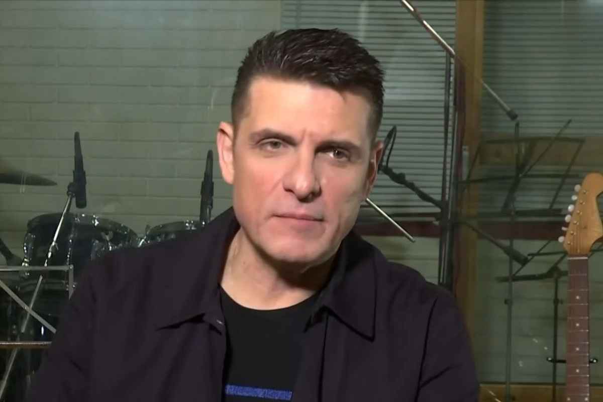 Χρίστος Αντωνιάδης για τις θαυμάστριες: «Έρχονταν στο καμαρίνι και προσπαθούσαν να κάνουν διάφορα»