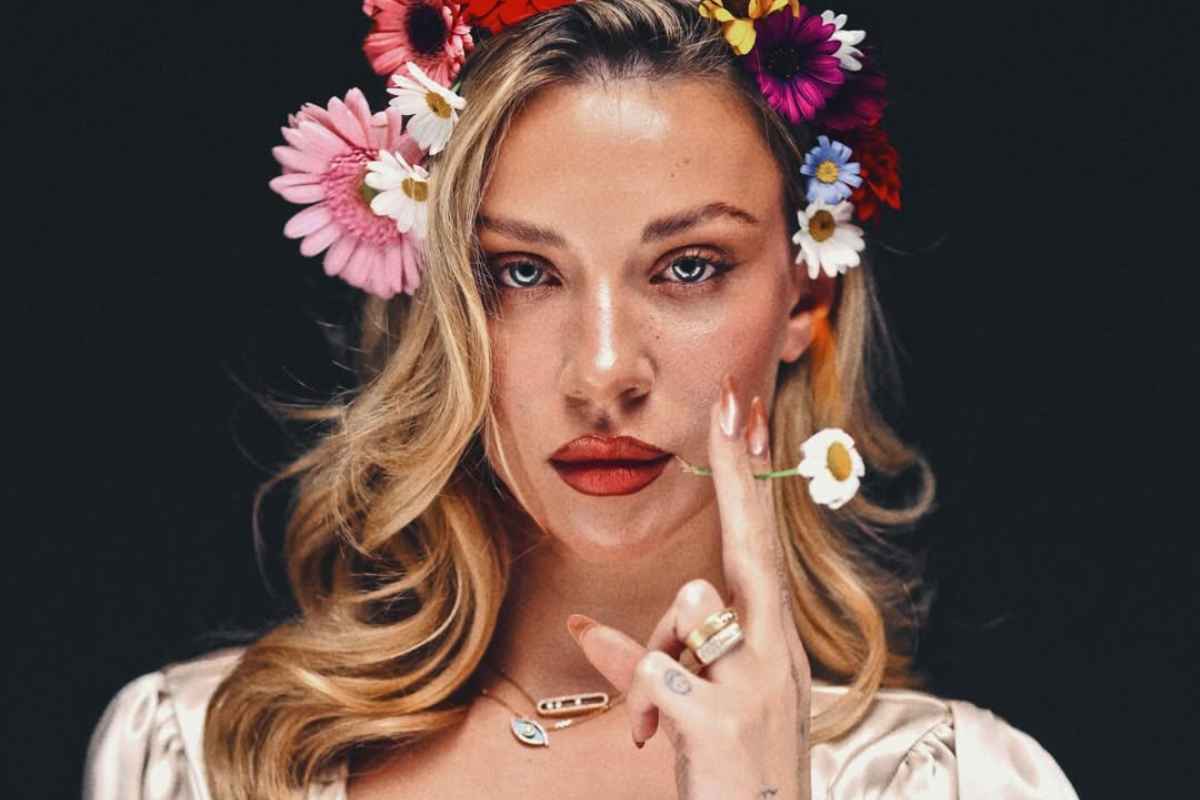 Γαρυφαλλιά Καληφώνη: Οι πόζες που απαθανάτισε ο Χρήστος Μάστορας