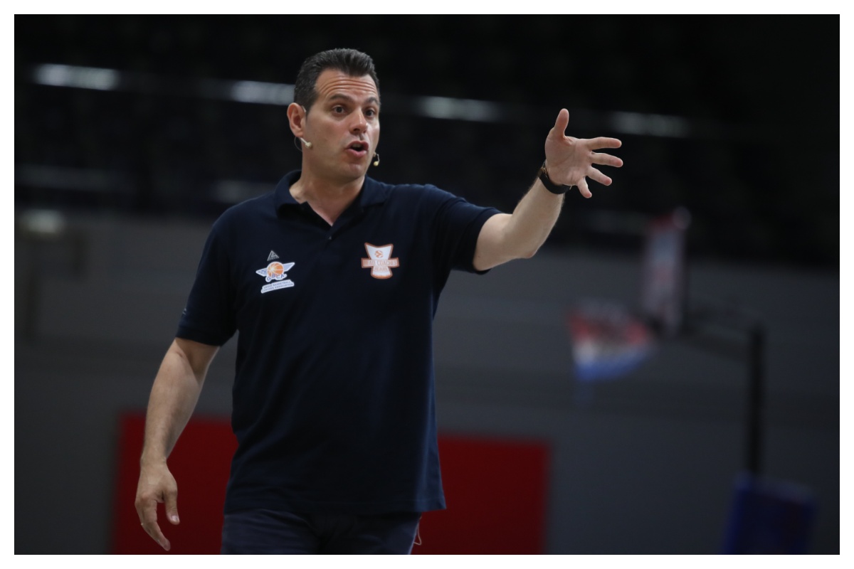 Δημήτρης Ιτούδης: «Φύγαμε από το Τελ Αβίβ αλλά στα 700 μέτρα από το διαμέρισμά μου έγινε έκρηξη»